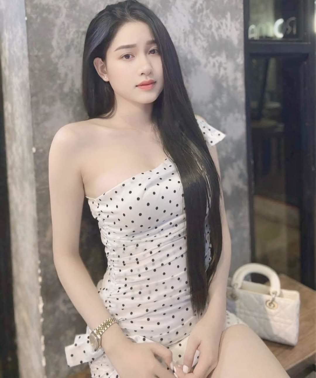 Gái gọi pro Hai Bà Trưng có ảnh và số điện thoại Zalo